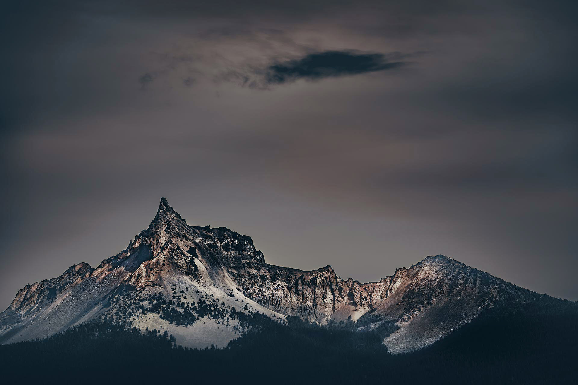 Mount Thielsen, Southern Oregon